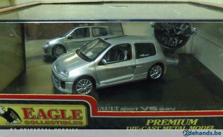 1:43 Universal Hobbies 1816 Renault Clio Sport V6 24V 1999, Enlèvement ou Envoi, Utilisé, Voiture