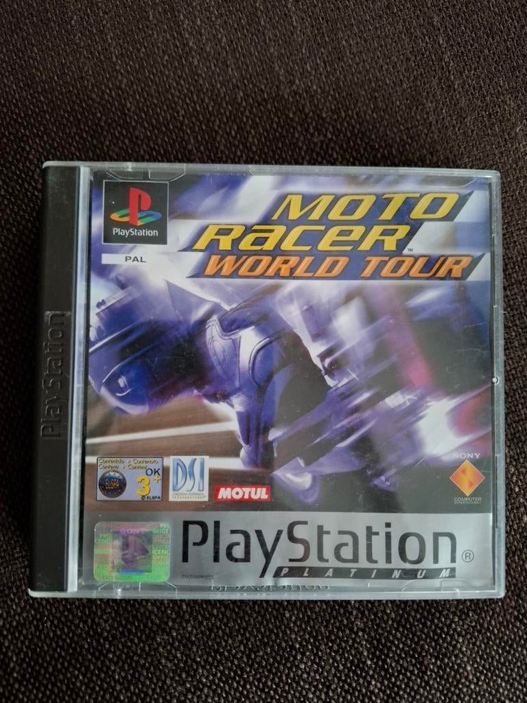 PS1 Moto racer world tour (compleet), Ophalen of Verzenden, Zo goed als nieuw