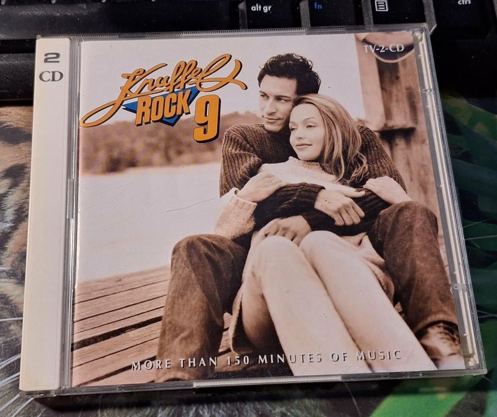 Te koop de originele dubbel-CD Knuffelrock 9 van Sony Music., Enlèvement ou Envoi, Comme neuf, Pop