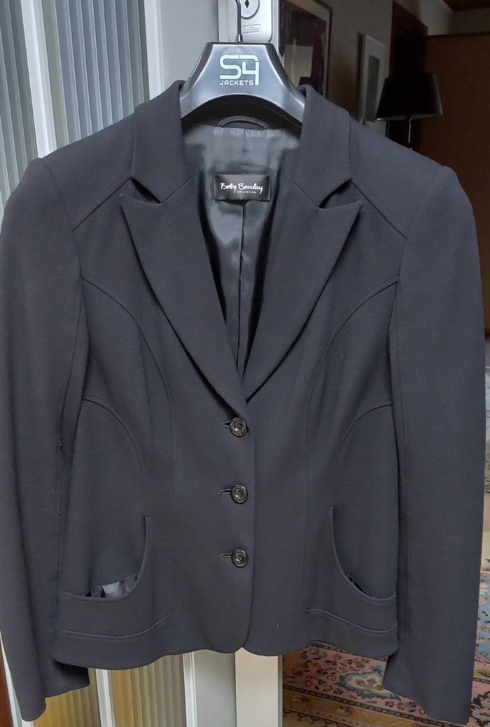 dames zwart vestje Betty Barclay 42/44 nieuw, Enlèvement ou Envoi, Betty Barclay, Manteau, Noir
