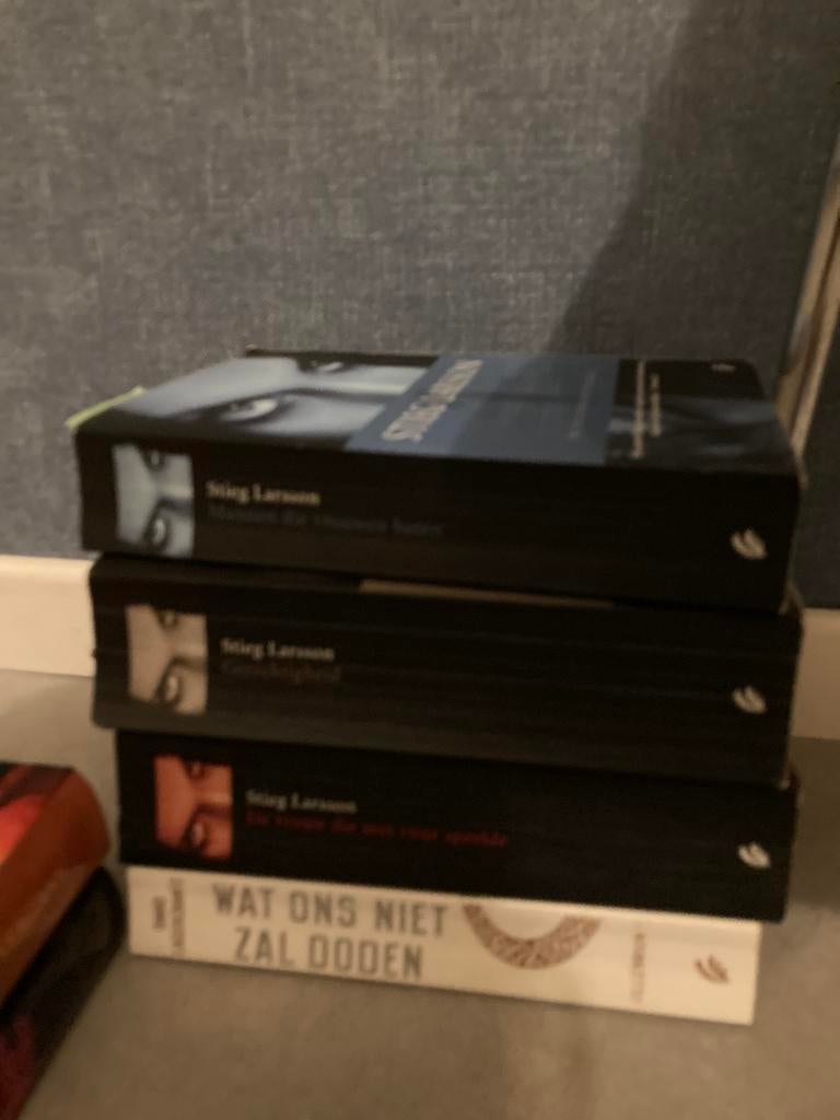 Boeken van Stieg Larsson, Enlèvement ou Envoi, Utilisé, Stieg Larsson