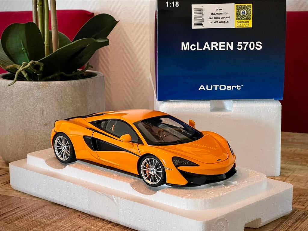 AutoArt McLaren 570s 1/18 Oranje, Zo goed als nieuw, Autoart