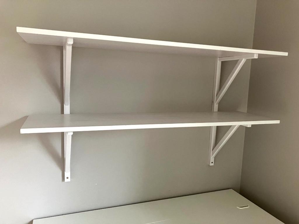 Wandplank wit (2 stuks beschikbaar), Huis en Inrichting, Woonaccessoires | Wandplanken en Boekenplanken, Ophalen, Nieuw