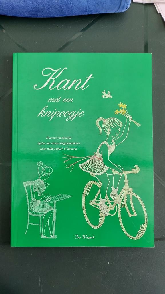 humour en dentelle wuytack, Enlèvement ou Envoi, Comme neuf, Patrons