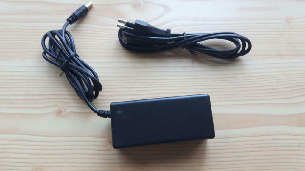 Batterij lader 12V / 24V / 29V 3A, Ophalen of Verzenden, Nieuw, Kabel of Snoer