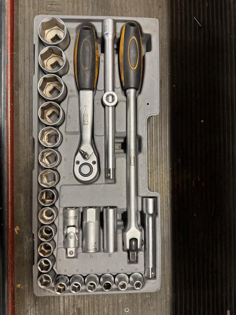 Coffret clé à cliquet + douilles Sencys 1/2” – complet, Ophalen, Gebruikt