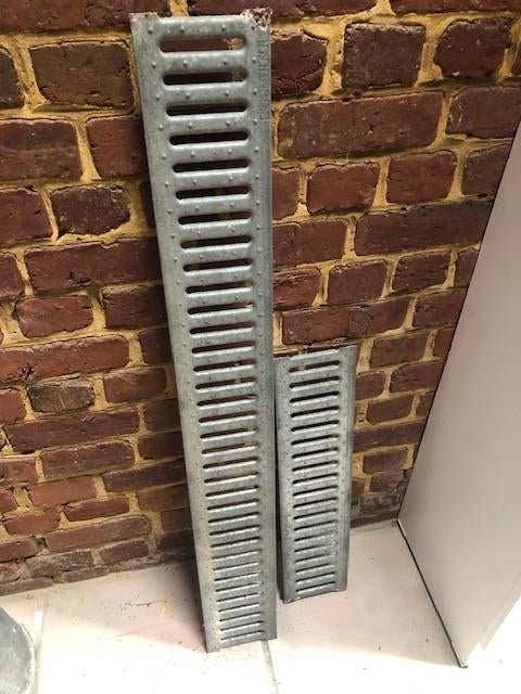 Grilles d'évacuation des eaux pluviales, Jardin & Terrasse, Enlèvement, Comme neuf
