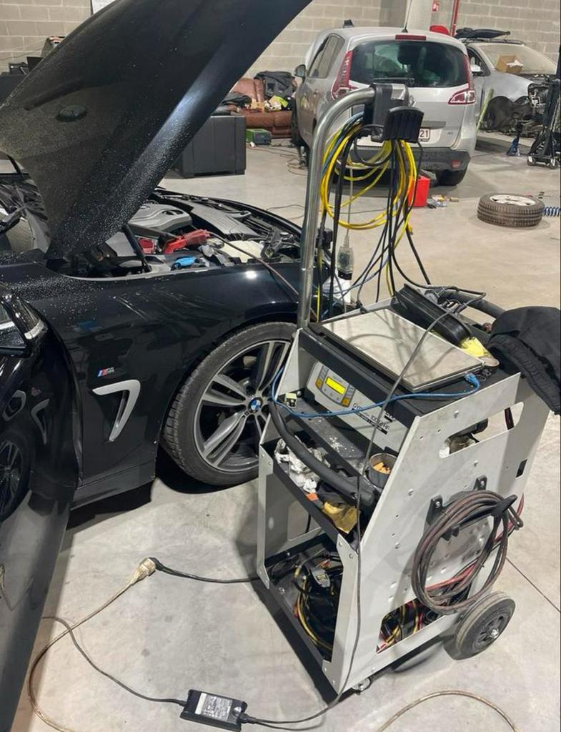 Spécialiste BMW coding et supression témoins, Enlèvement, BMW
