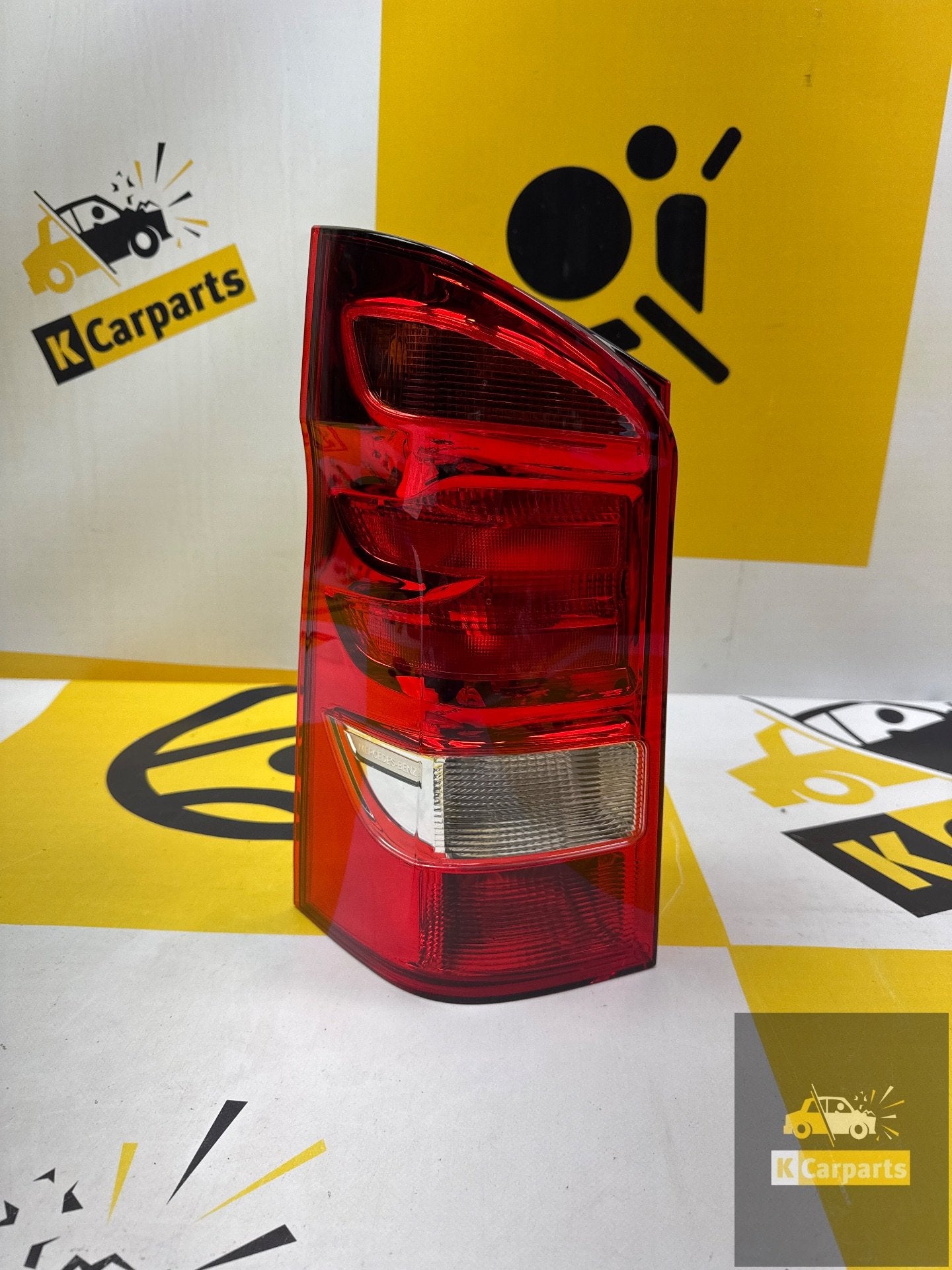 Feu arri re gauche Mercedes Classe V W447 Vito A4478200164, Mercedes-Benz AG, Mercedes-Benz, Utilisé, Mercedesstrasse 120
70372  Stuttgart, DE