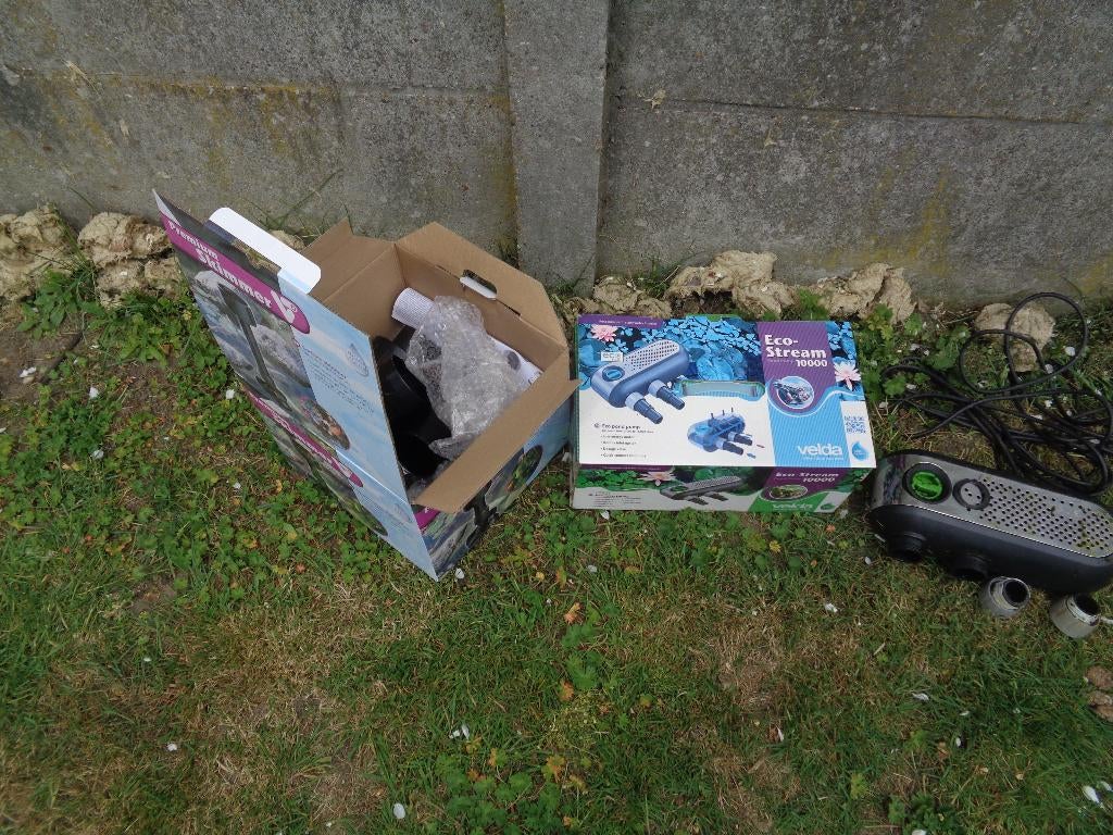 Vijverpomp, UV lampen en skimmer voor helder vijverwater, Animaux & Accessoires, Poissons | Poissons d'étang, Carpe ou Koï