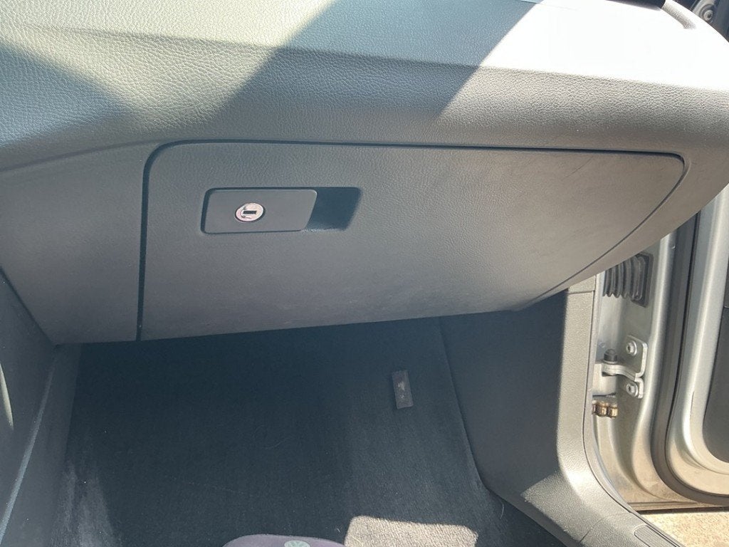 COMPARTIMENT A GANTS Passat CC (357) (|3C1857101H|), Volkswagen, Volkswagen AG, Utilisé, Kundenbetreuung@volkswagen.de