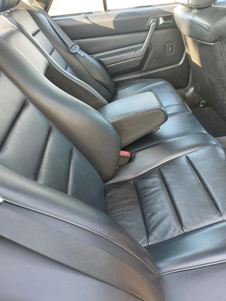 Mercedes 190 2.5-16V van 06/1993 met 108.400 kms, foto 9