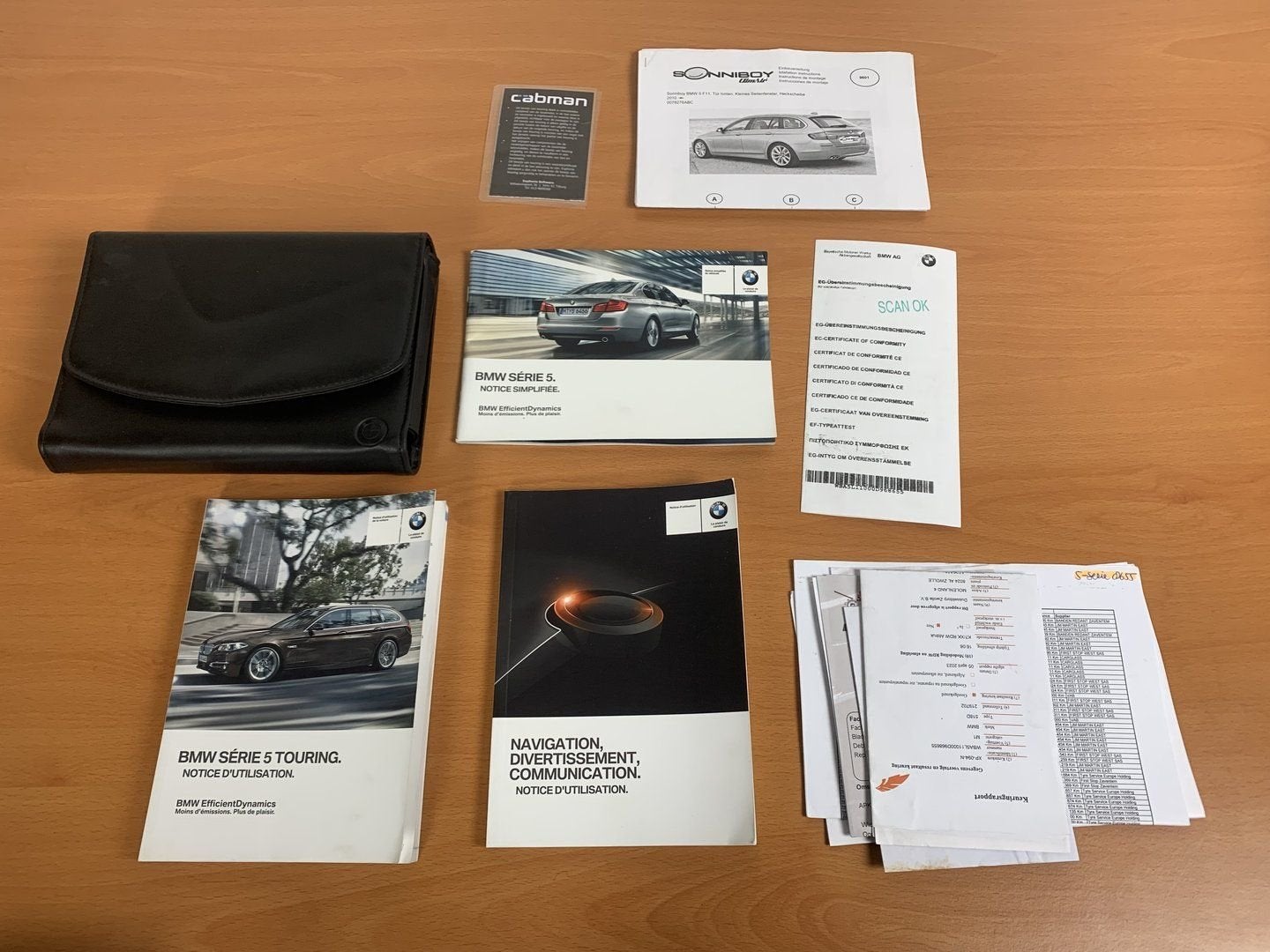 bmw 5 serie F10 F11 sedan + combi map met instructieboekjes, Ophalen of Verzenden