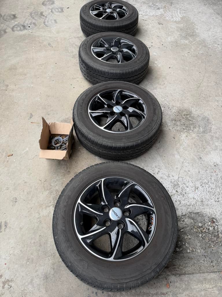 Ronal 205/65r 15 c banden diepte heel goed velgen goed, Auto-onderdelen, Banden en Velgen, Ophalen of Verzenden, Band(en)