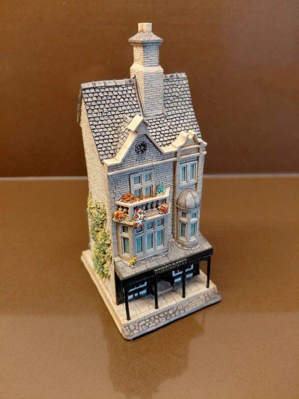 Lilliput Lane Horologist miniatuur huisje, Enlèvement ou Envoi, Comme neuf, Autres types