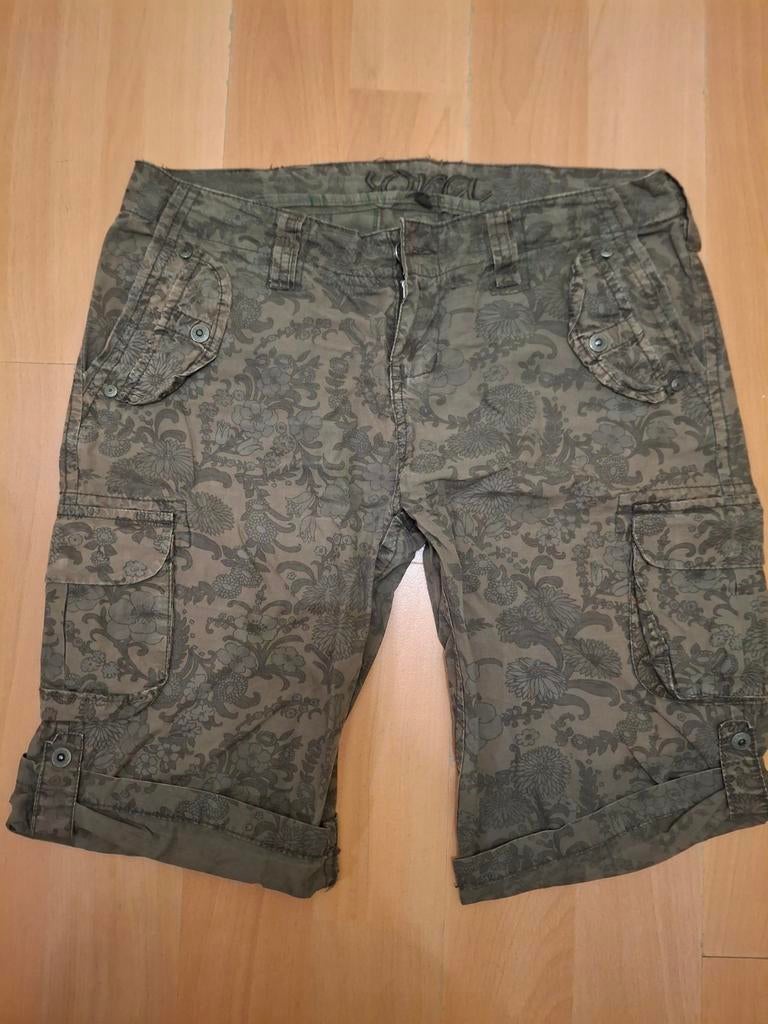 Bruine damensshort met bloemenmotief van Sora JBC maat 40, JBC, Gedragen, Ophalen, Maat 38/40 (M)