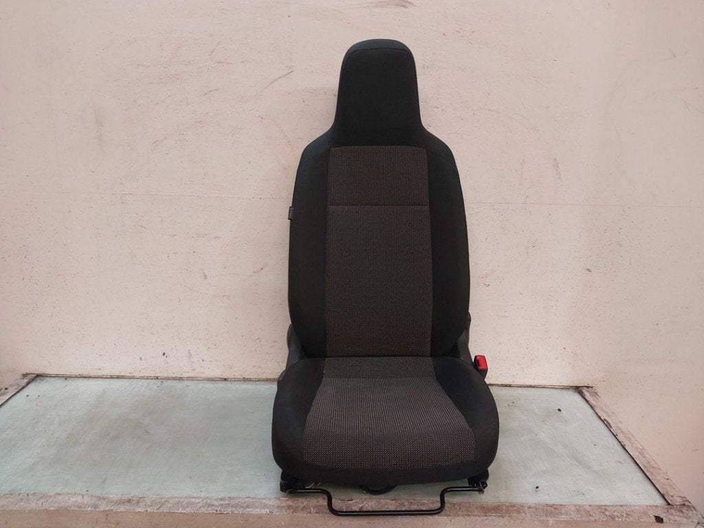 STOEL RECHTS VOOR Up! (121) (|1S0880242B|1S0880242A|), Auto-onderdelen, Dhr. J. Ham, Gebruikt, Volkswagen, Administratie@autoham.nl