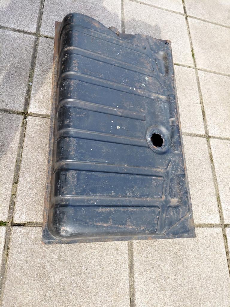 Vw kever 1302-1303 benzinetank., Ophalen