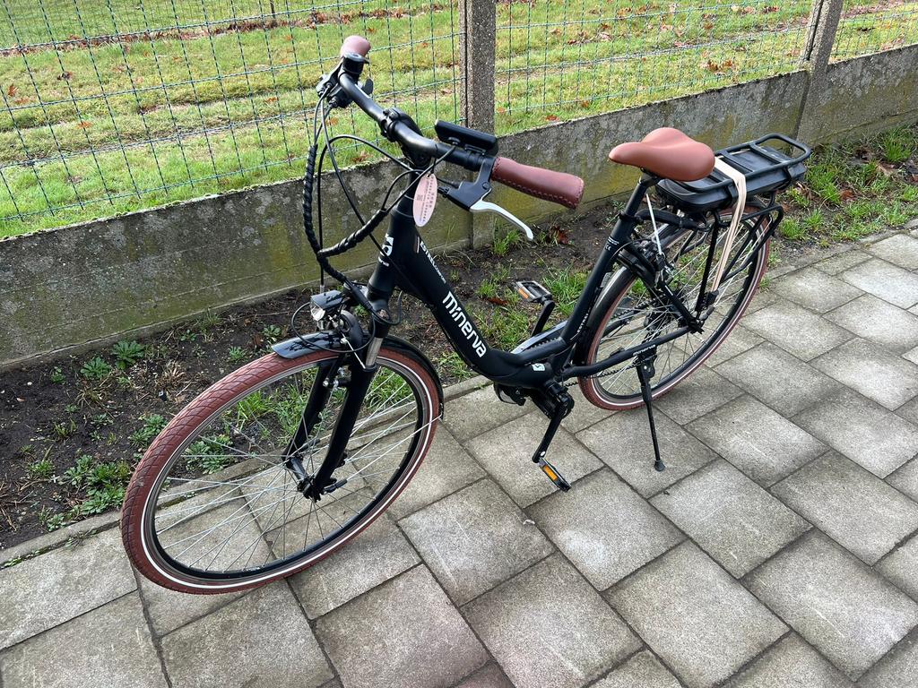 E-bike Minerva, Ophalen