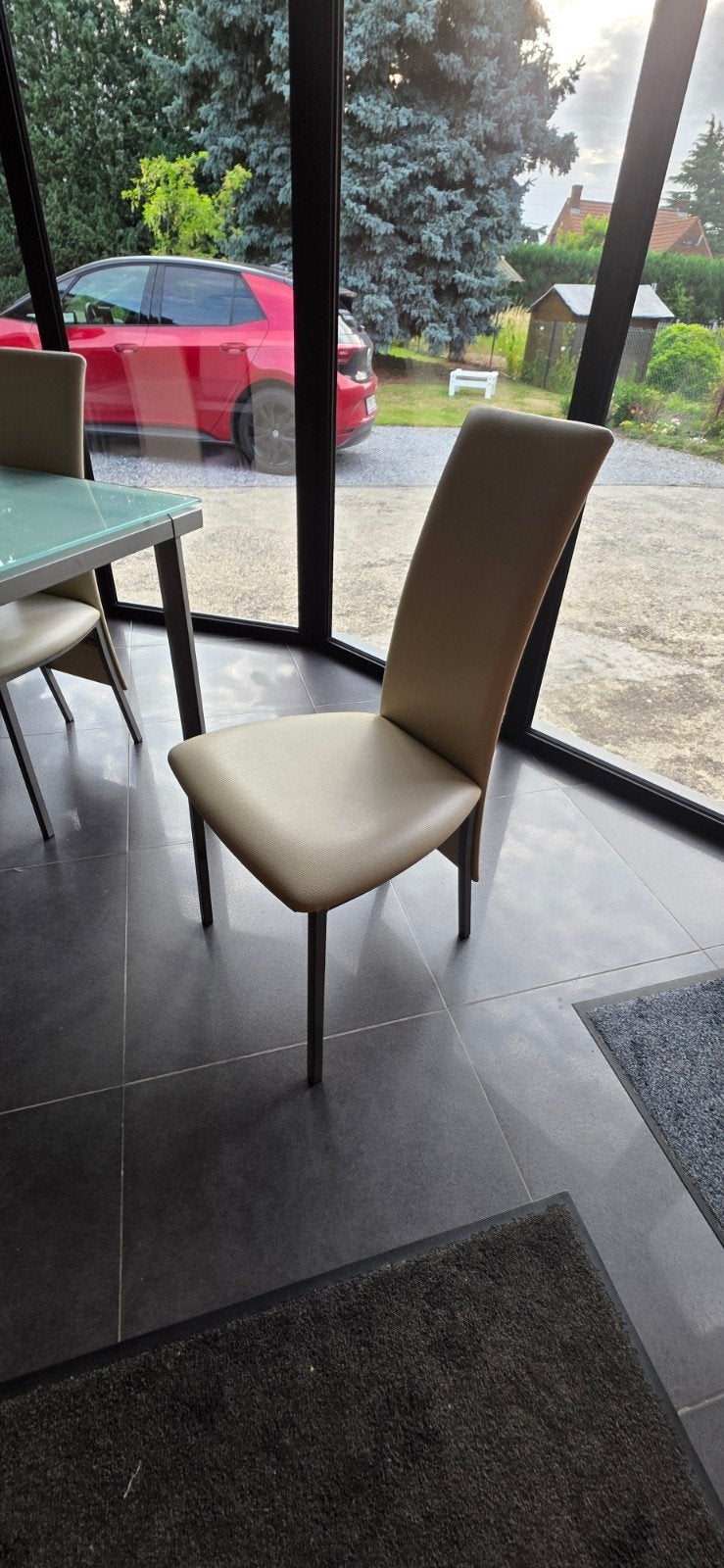 table et 6 chaises a vendre, Table à dinner, Comme neuf, Enlèvement, Autres matériaux
