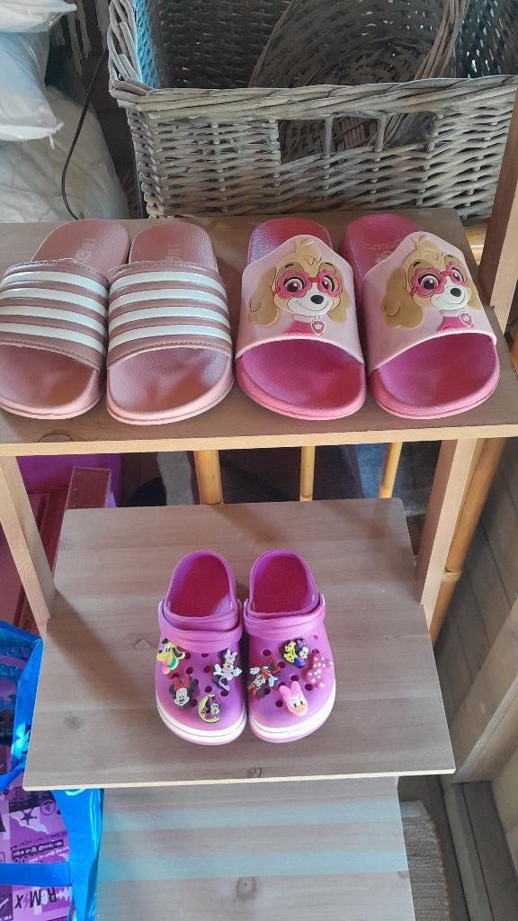 Slippers, Ophalen of Verzenden, Zo goed als nieuw, Meisje