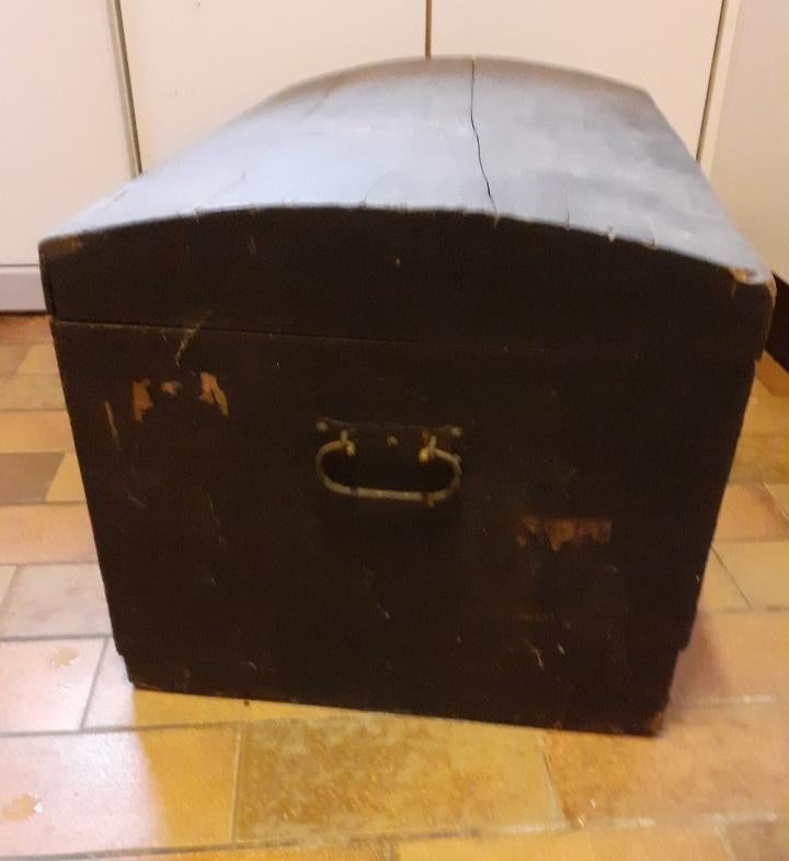 Coffre / malle ancienne, Brabant Wallon, 25 à 50 cm, Ancien, antique, Moins de 100 cm, Enlèvement