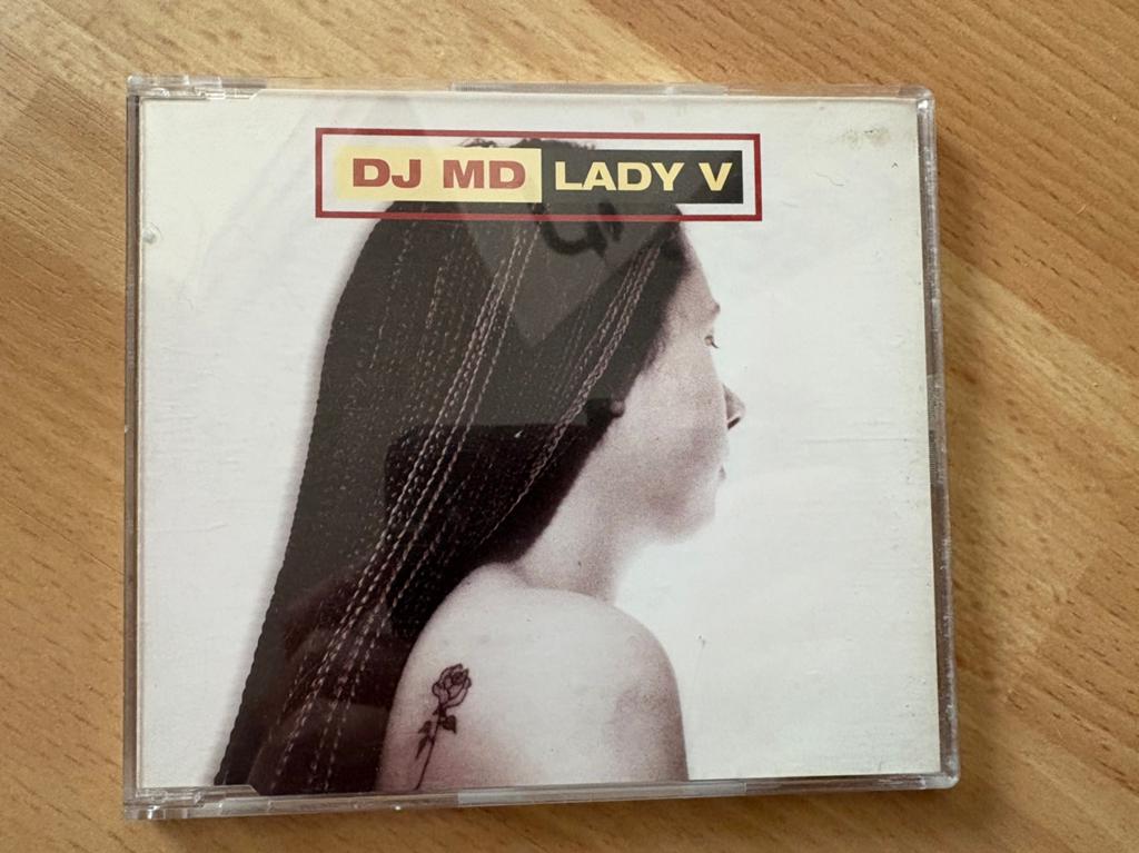 Dj MD lady v, CD & DVD, CD | Dance & House, Enlèvement ou Envoi, Utilisé, Techno ou Trance