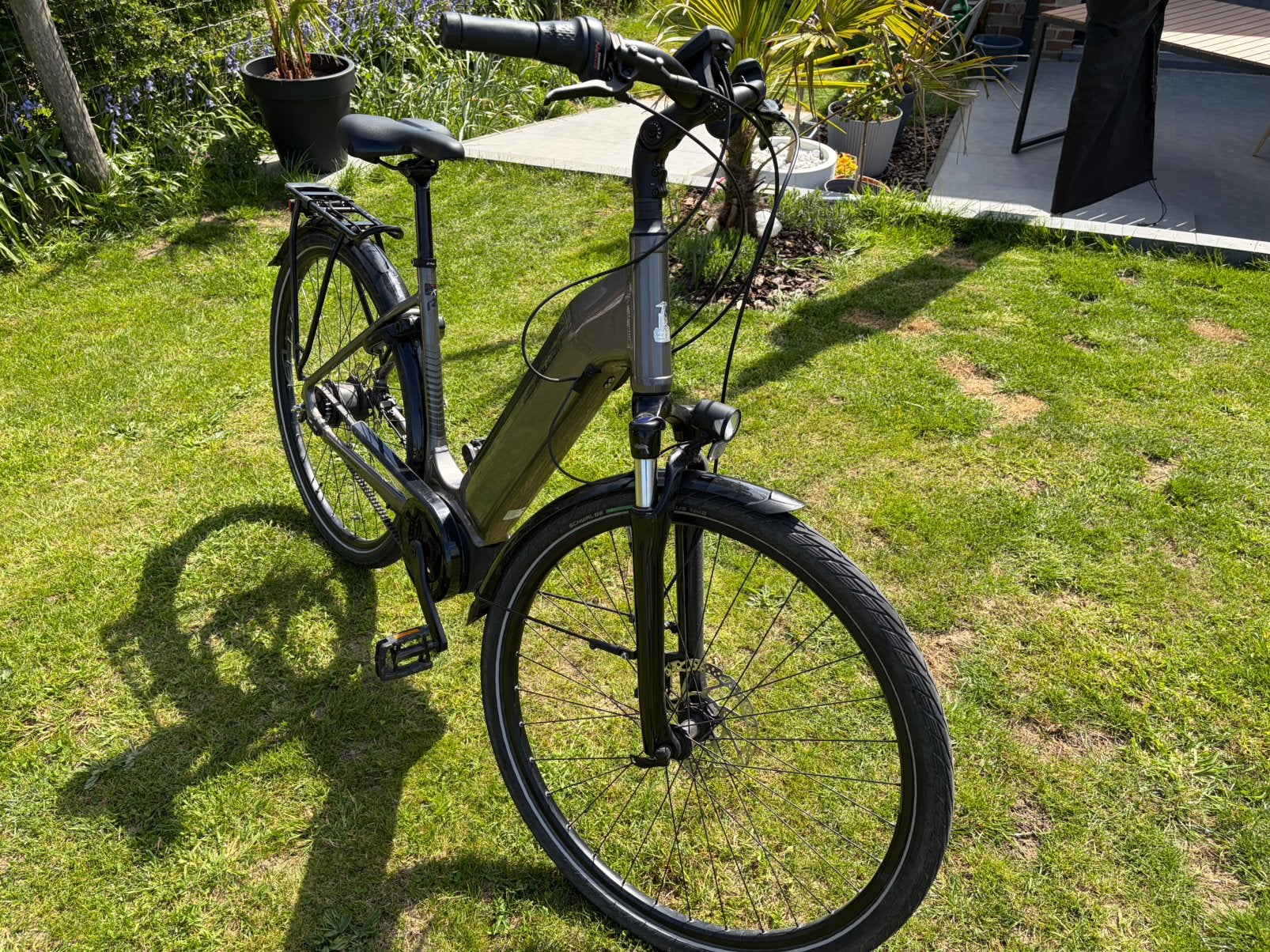 Raleigh Bristol premium L elektrische fiets, Zo goed als nieuw, 50 km per accu of meer, 55 tot 59 cm, Ophalen