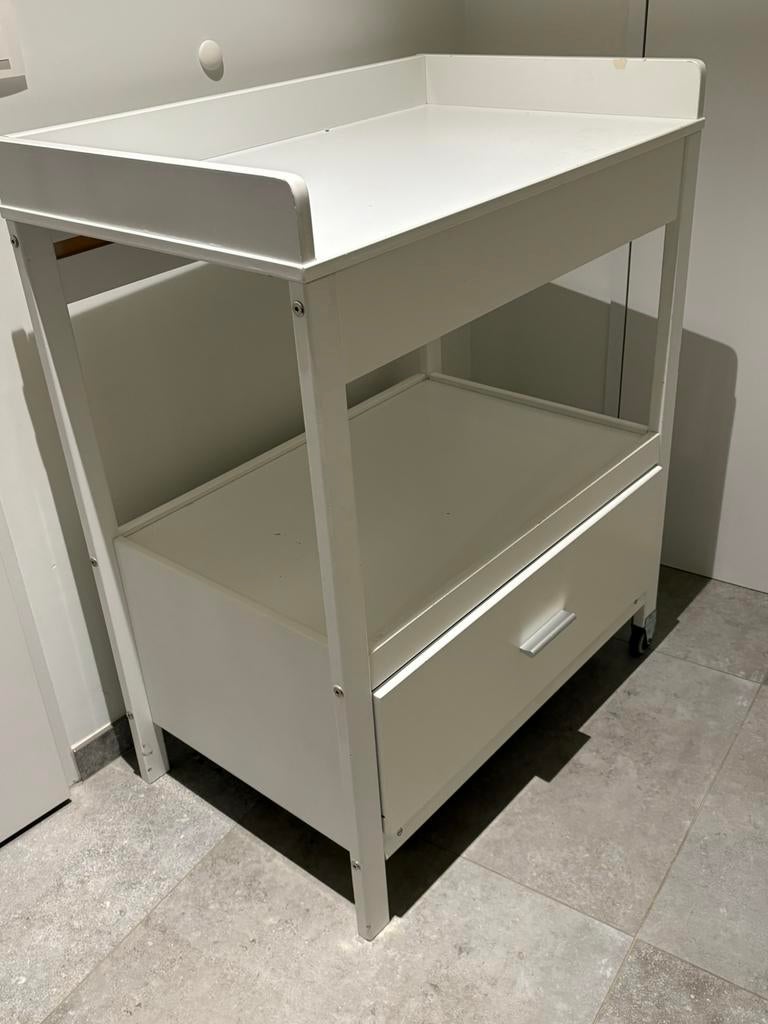 Verzorgingstafel met badje, Kinderen en Baby's, Ophalen, Gebruikt, Badje