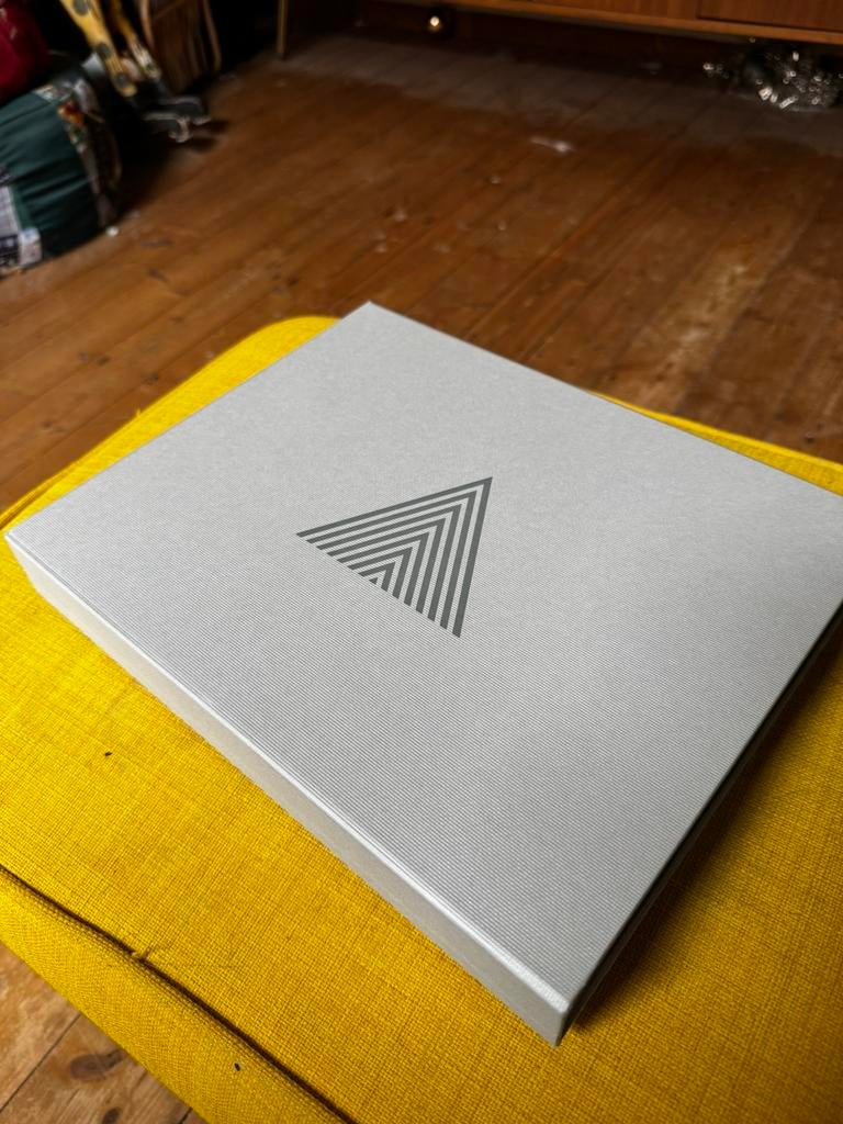 The art and making of Control, Antiek en Kunst, Ophalen