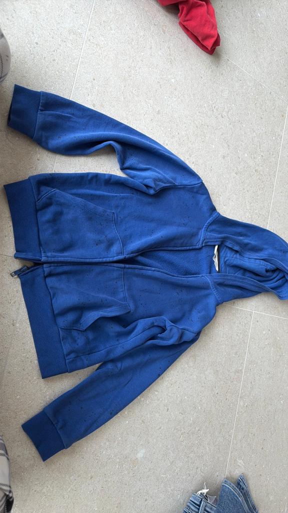 Blauw trui, Ophalen, Zo goed als nieuw