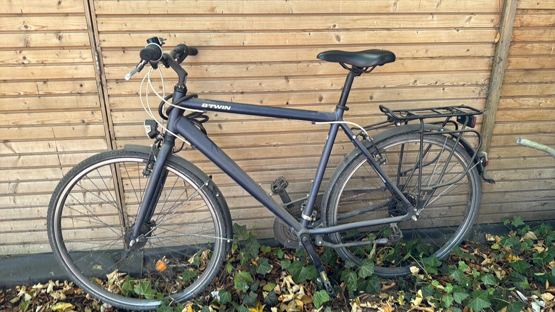 b twin Fiets 21vit, Ophalen, Zo goed als nieuw