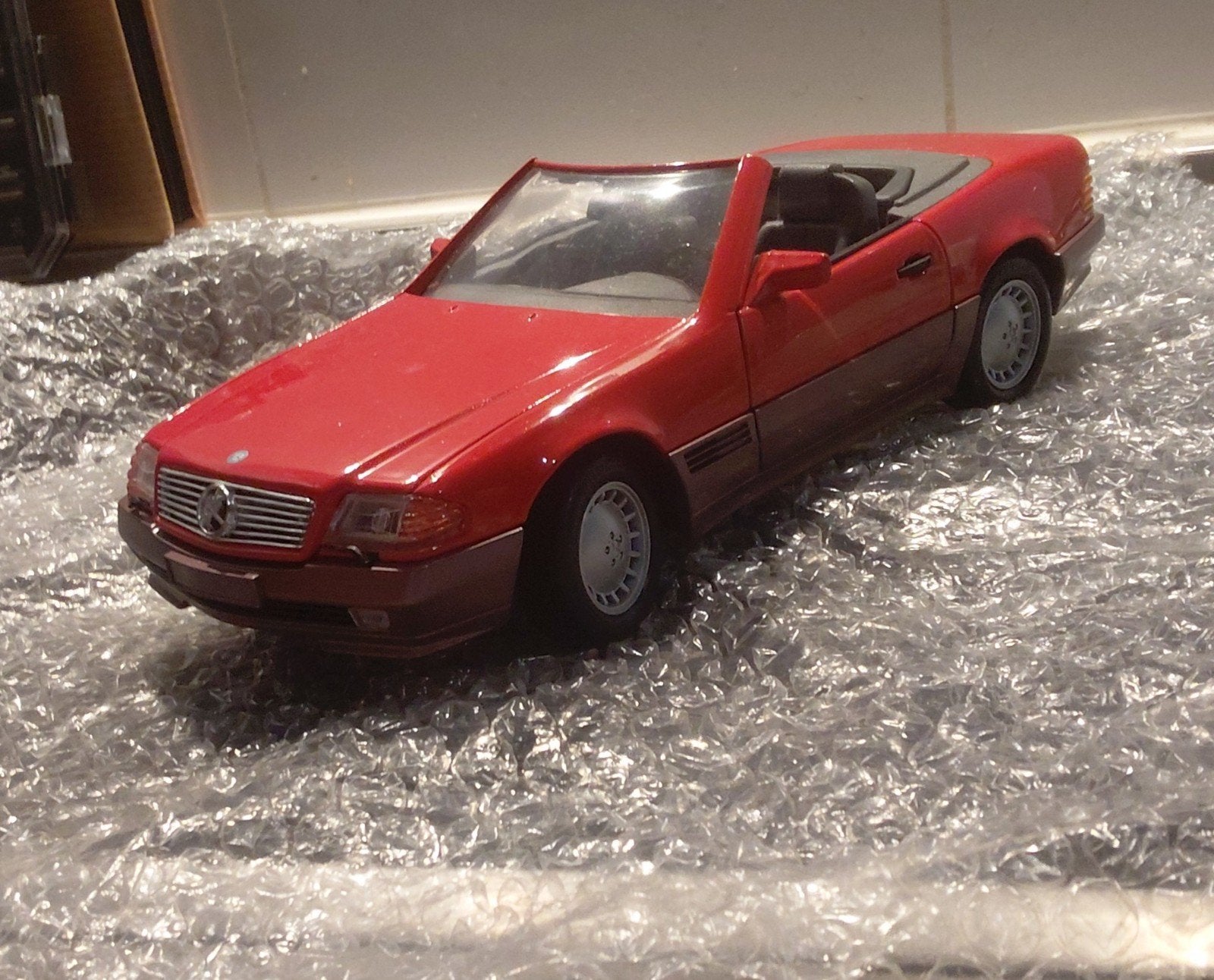1/18 Mercedes Benz 500sl, Hobby en Vrije tijd, Modelauto's | 1:18, Ophalen of Verzenden