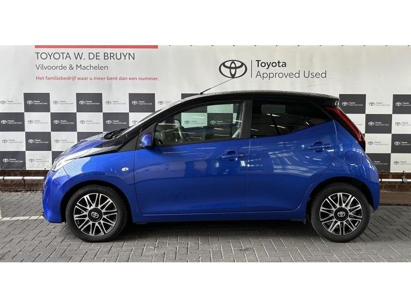 Toyota Aygo x-clusiv, Auto's, Blauw, 72 pk, Bedrijf, Handgeschakeld