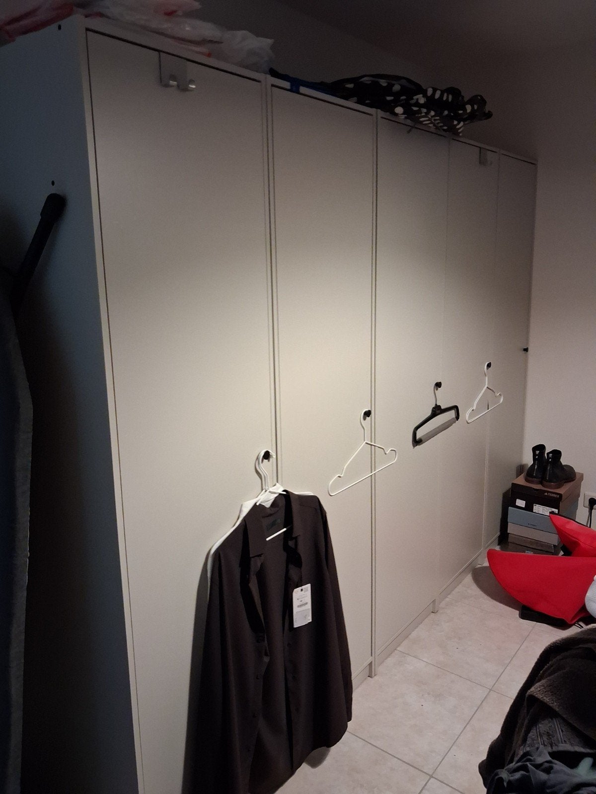 Set van 8 lichtbeige IKEA GURSKEN kledingkasten, Ophalen