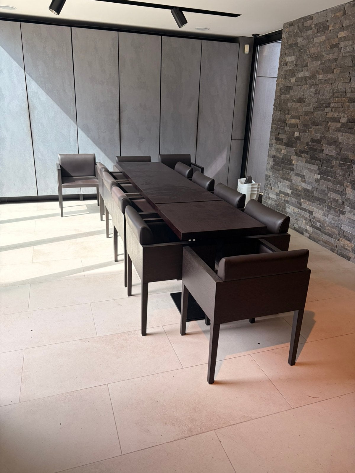 4 tafels en 12 stoelen, Huis en Inrichting, Ophalen