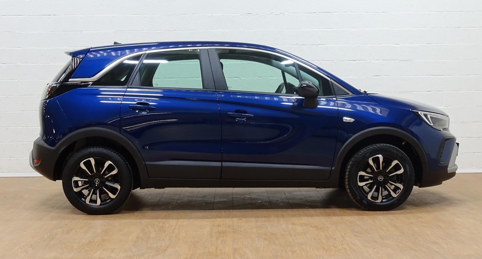 Opel Crossland 1.2T Elegance automaat+gps+camera+winterpack, Autos, Opel, 144 g/km, Achat, Euro 6, Entreprise