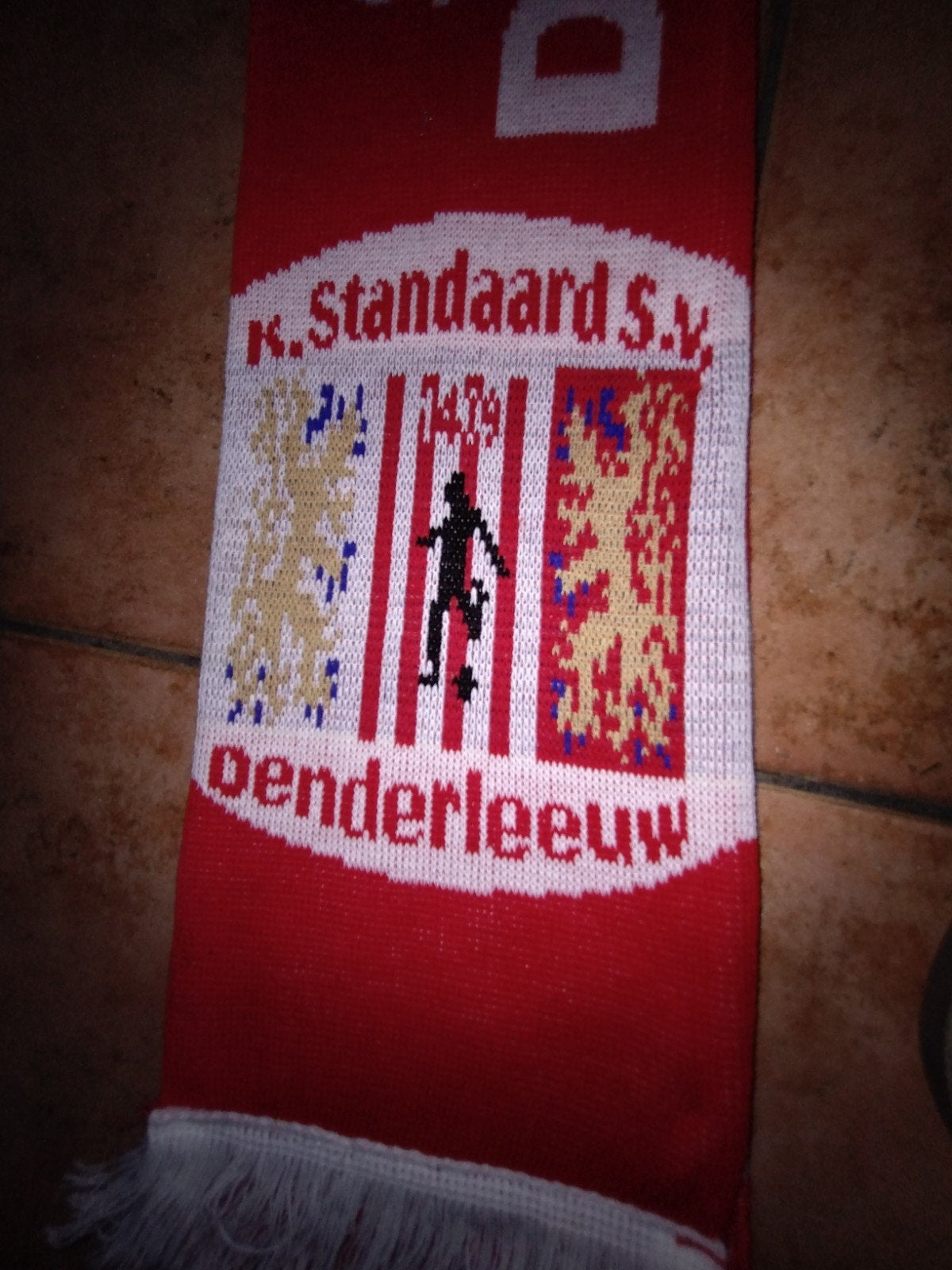 voetbal sjaal, Enlèvement