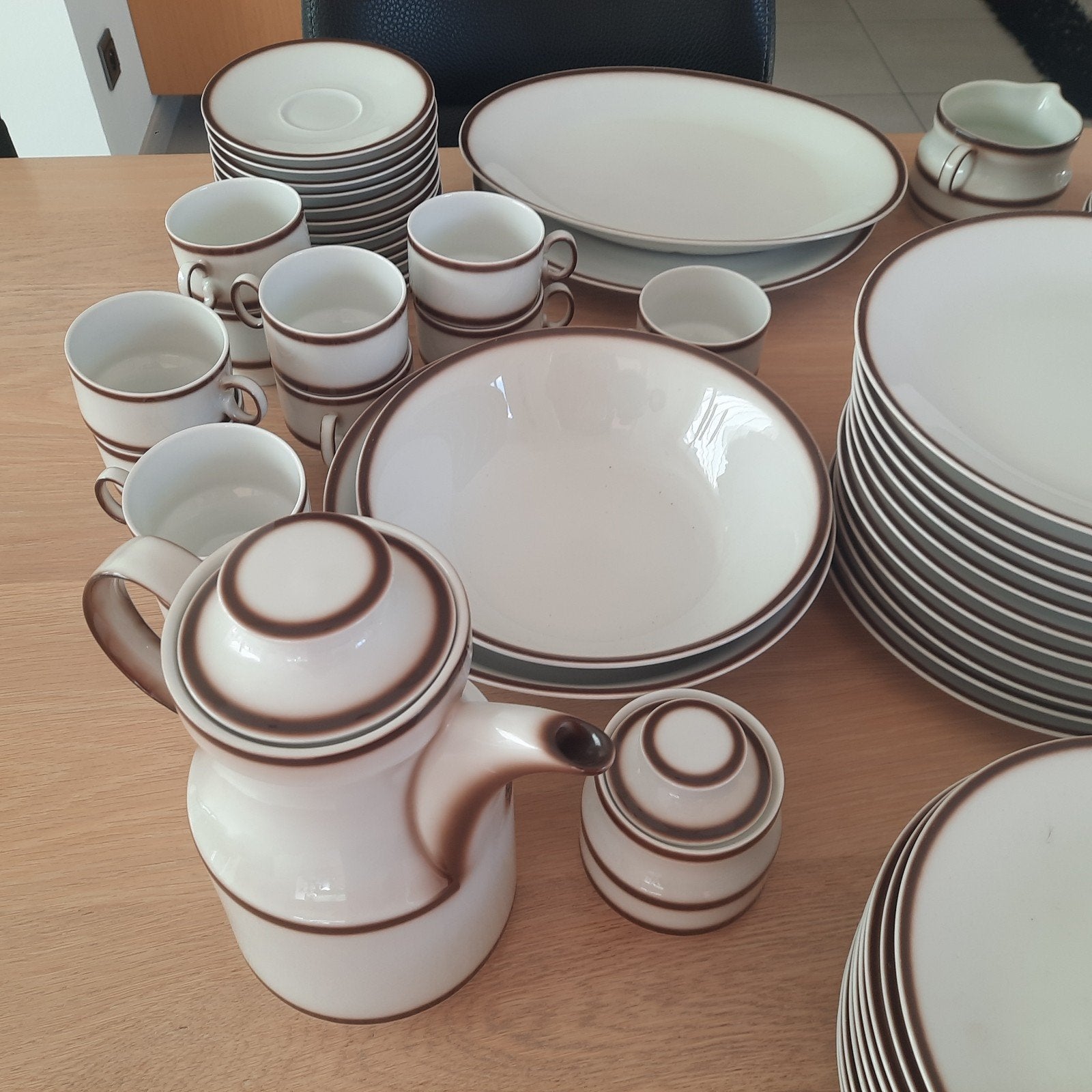 11 delig servies, Ophalen