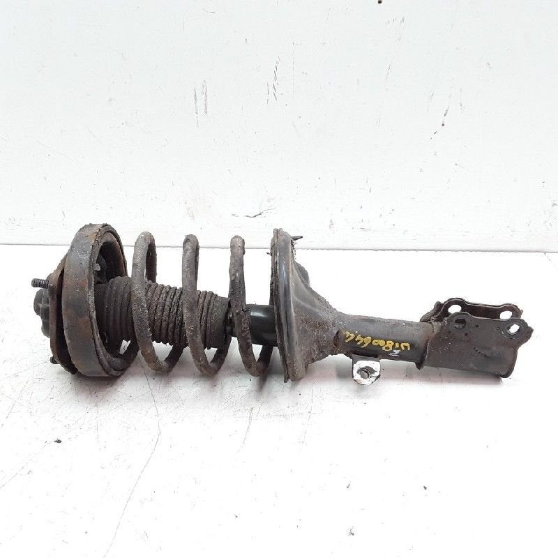 VEERPOOT LINKS VOOR Hyundai Coupe (01-2001/08-2009), Gebruikt, Hyundai