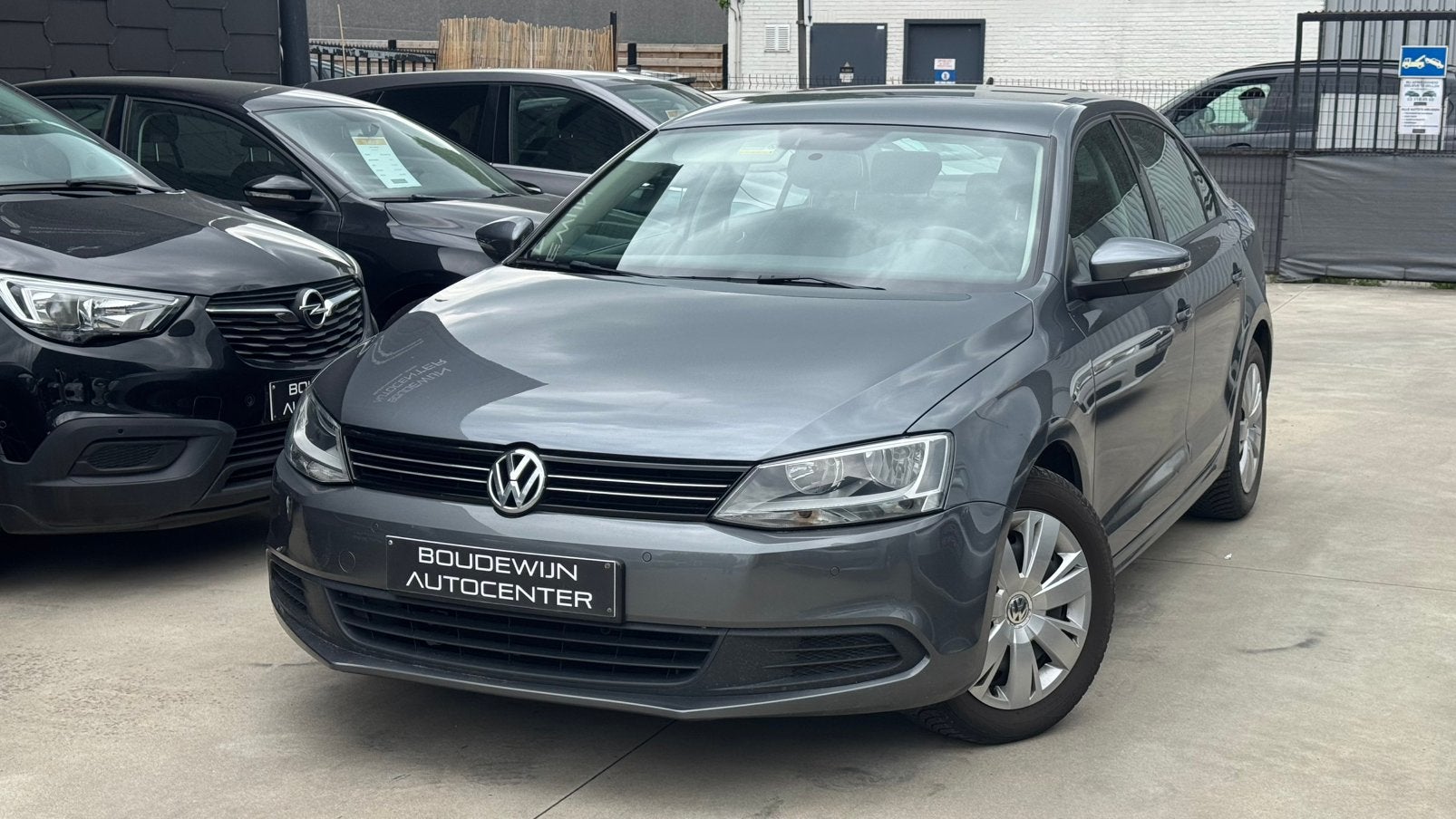 Volkswagen Jetta 2011 1.2Benzine 160.xxxkm/Airco,Sensor,Navi, Autos, Volkswagen, Argent ou Gris, Achat, Entreprise, Garantie prolongée