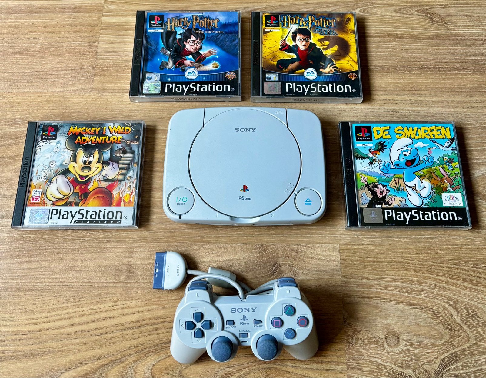 PSone / PlayStation 1 + Kid Games, Games en Spelcomputers, Ophalen of Verzenden, Zo goed als nieuw, Met 1 controller, Met games