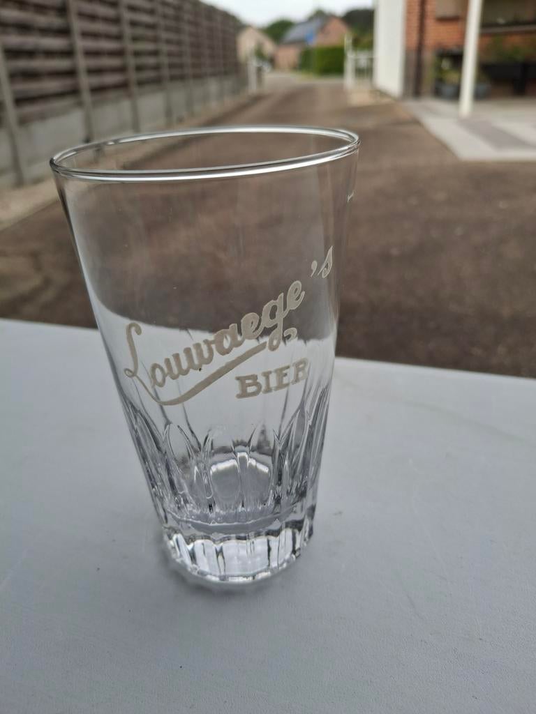 Oud bierglas louwaege bier, Enlèvement ou Envoi