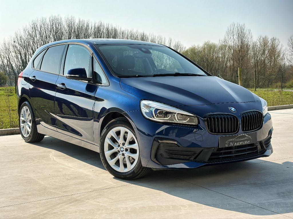 BMW 225xe - 2021 - 99650km - Pano - Camera, Auto's, Blauw, 2 Reeks Active Tourer, 5 zetels, Hybride Elektrisch/Benzine