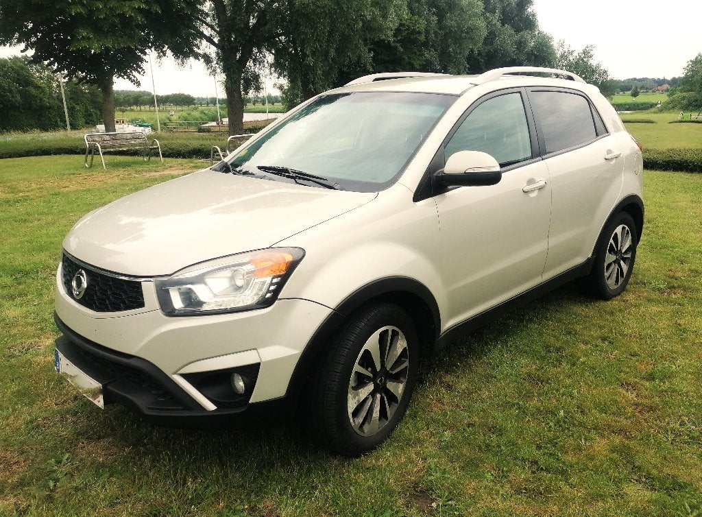 Ssangyong Korando Sapphire 2.0 DTF 2WD 2014, Voorwielaandrijving, 4 cilinders, 2000 kg, Leder