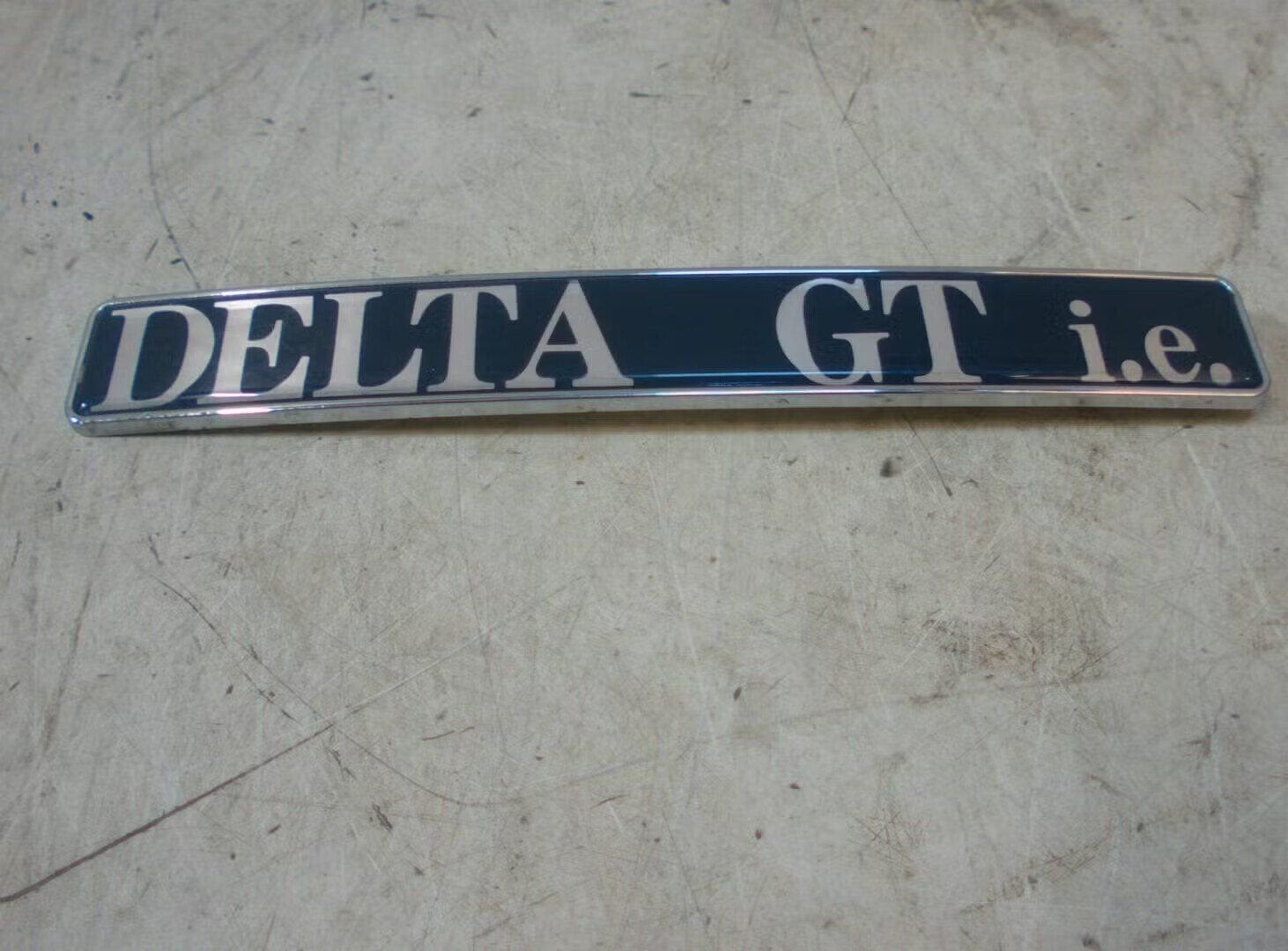lancia delta gt i.e koffer embleem, -, Utilisé, -, Nissan