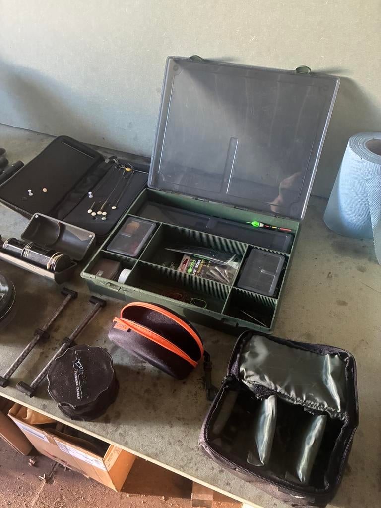 Partij vis materiaal, Watersport en Boten, Ophalen, Zo goed als nieuw