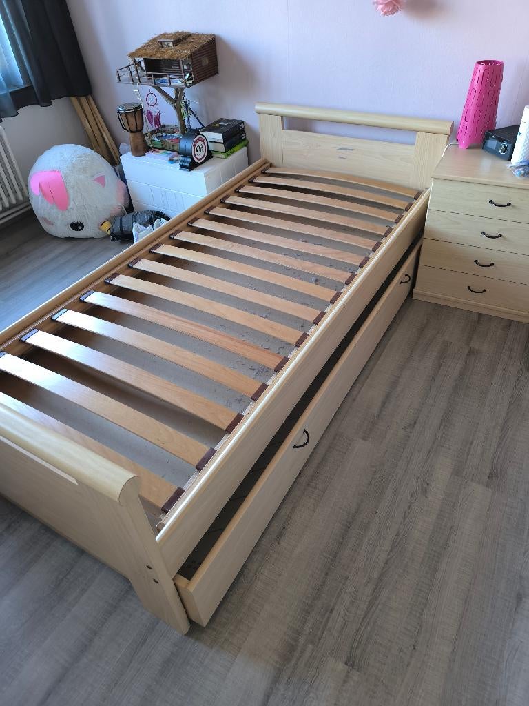 1 persoonsbed met nachtkastje, Huis en Inrichting, Slaapkamer | Bedden, Ophalen, Gebruikt, 90 cm, Eenpersoons