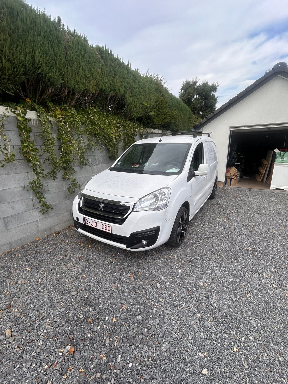 Peugeot Partner, Euro 6, 3 places, Boîte manuelle, Noir