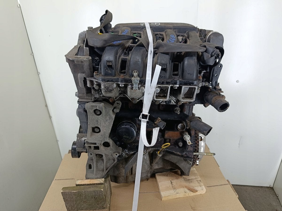 Moteur K4M760 Nu MEGANE RENAULT, Envoi, Utilisé, Skoda